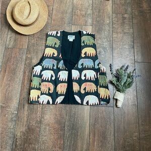 Vintage Asian Elephant Vest, Unique Quilted Vest, 90s 
Size Small